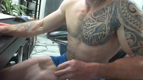 issheawhore  08-01-2022